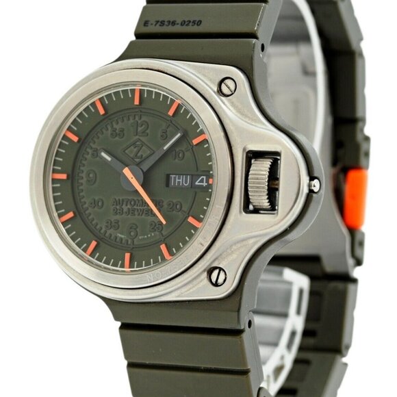 Seiko Cabane de Zucca JDM Giugiaro Dashboard Green Plastic Watch Ref: 7S36-0250! - Picture 3 of 9